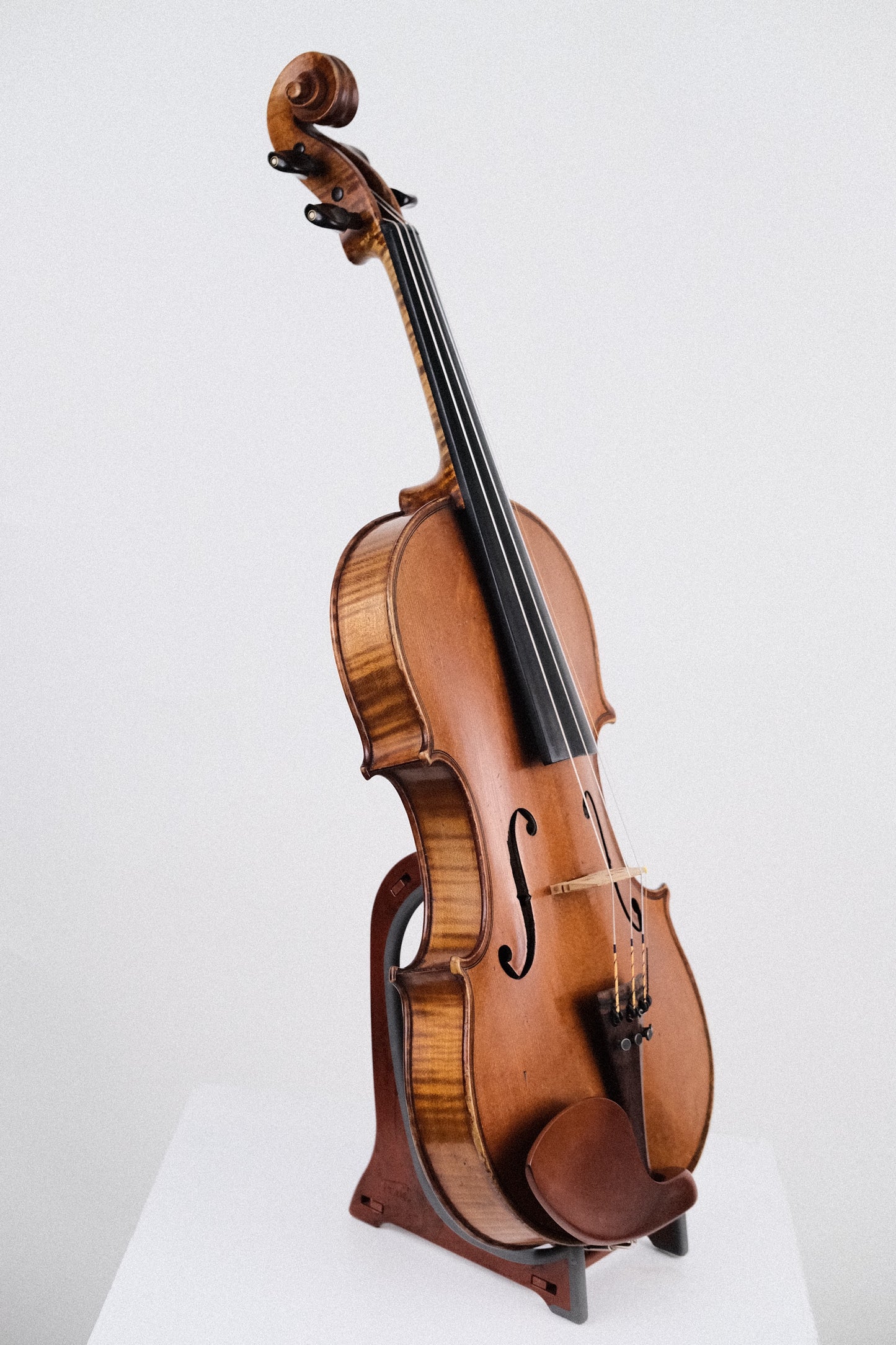 Violin labelled "Dehommais & Germain, a Paris 1892 - 4/4