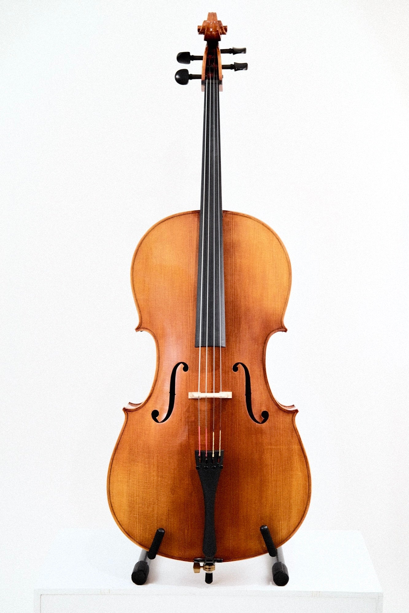 Esplanade 4/4 Cello with Bag and Bow